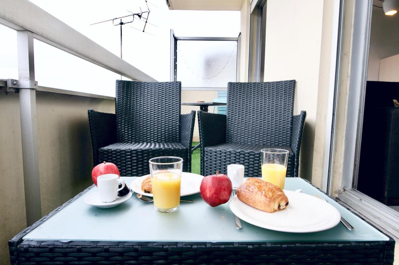 Appart'Hotel Versailles Saint Cyr L'Ecole - Gare Sncf A 100M Et Parking Prive Dış mekan fotoğraf