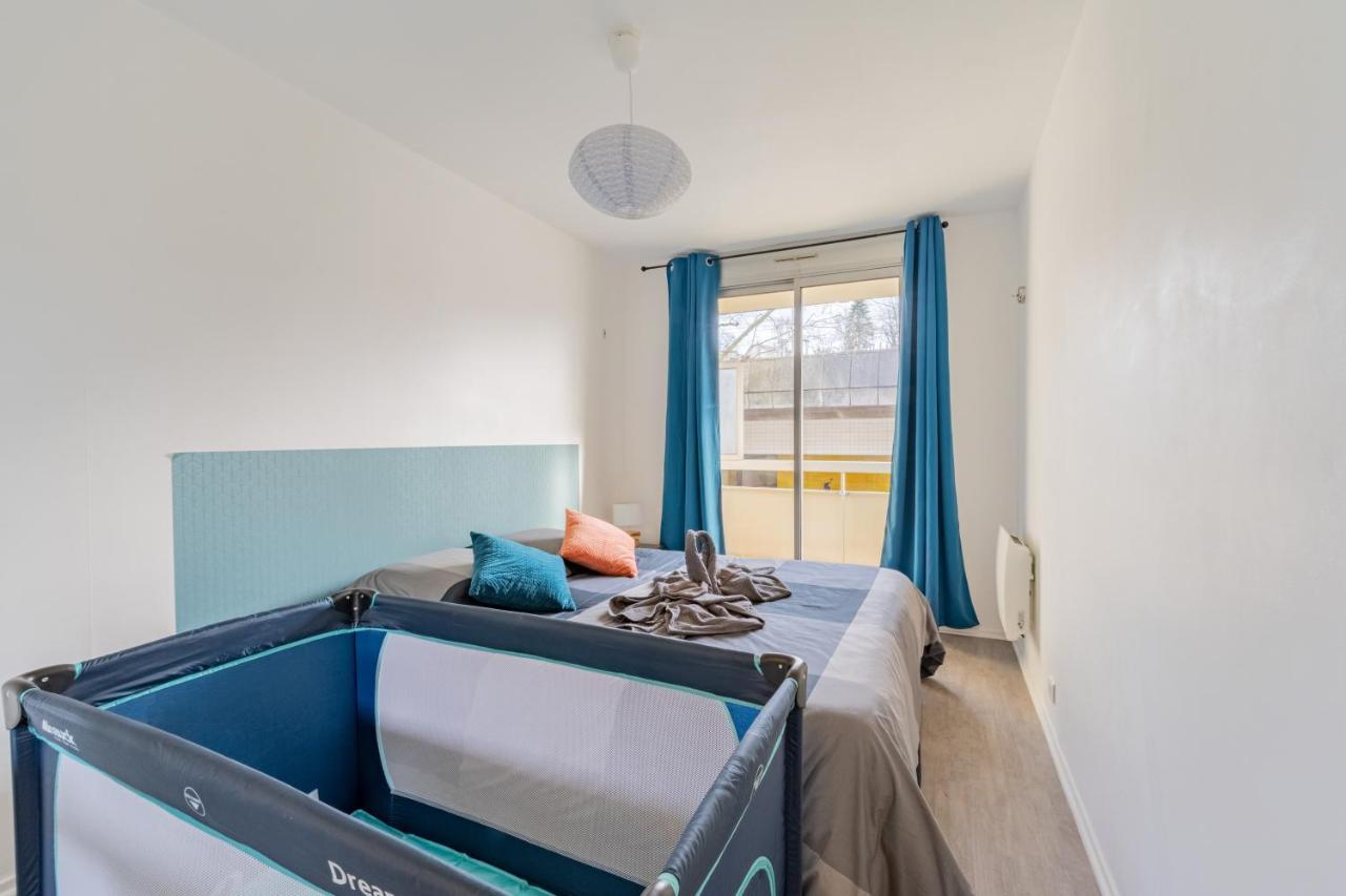 Appart'Hotel Versailles Saint Cyr L'Ecole - Gare Sncf A 100M Et Parking Prive Dış mekan fotoğraf