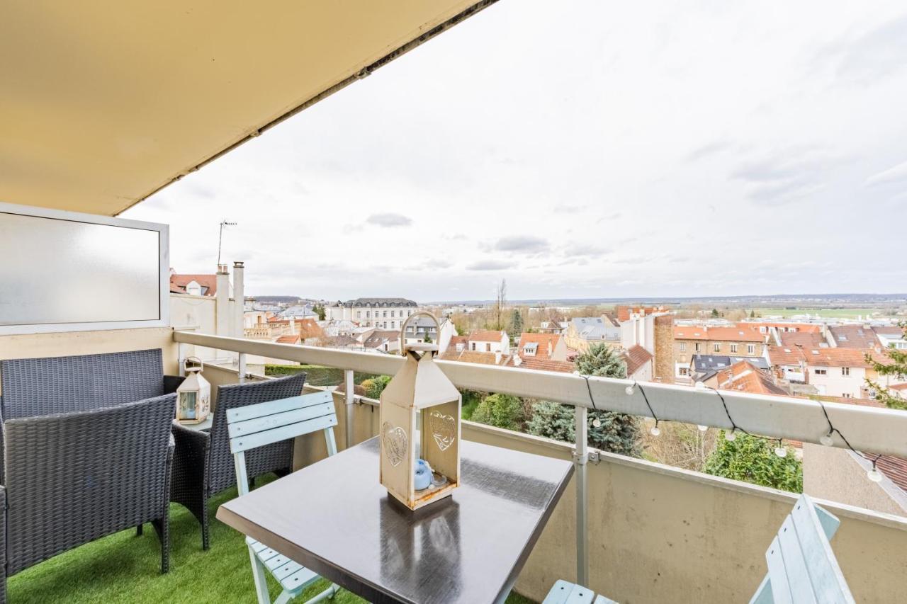 Appart'Hotel Versailles Saint Cyr L'Ecole - Gare Sncf A 100M Et Parking Prive Dış mekan fotoğraf